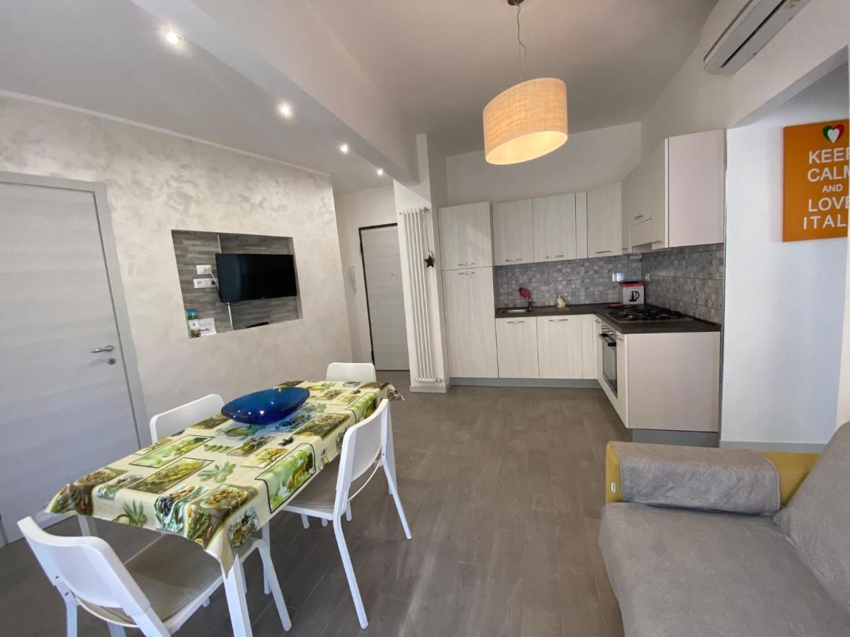 Gianluca Apartments 7 Finale Ligure Exterior photo